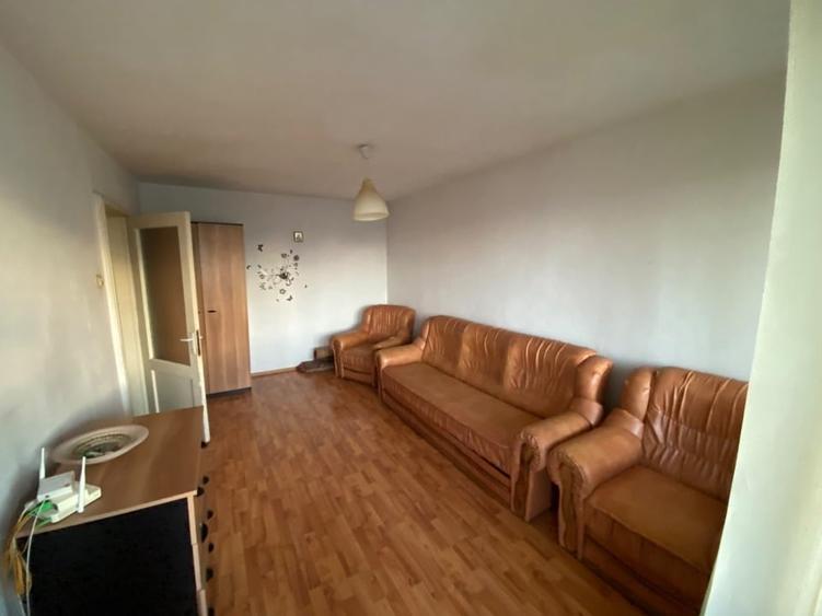 Apartament cu 2 camere decomandat, mobilat în Brazda lui Novac