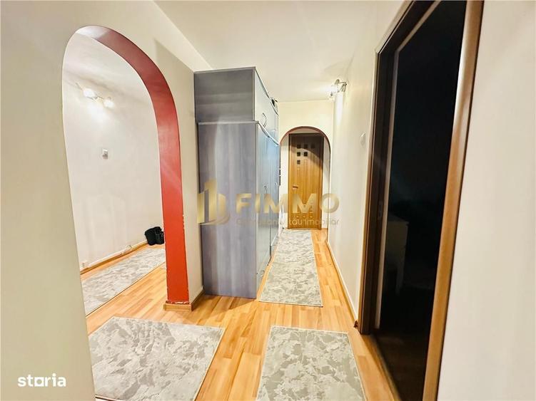Apartament cu 4 camere decomandat în Obcini
