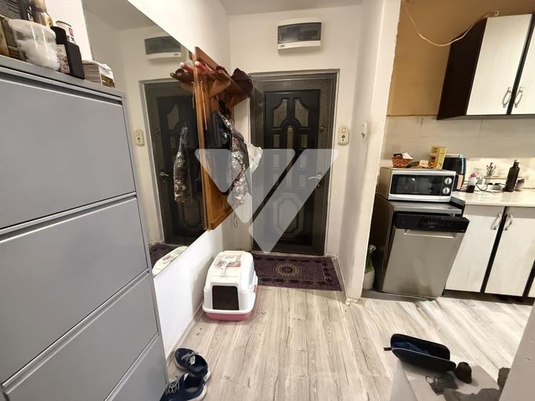 Apartament cu 2 camere semidecomandat, mobilat în Vasile Aaron