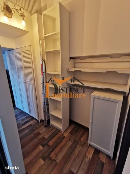 Apartament cu 3 camere decomandat în 15 Noiembrie