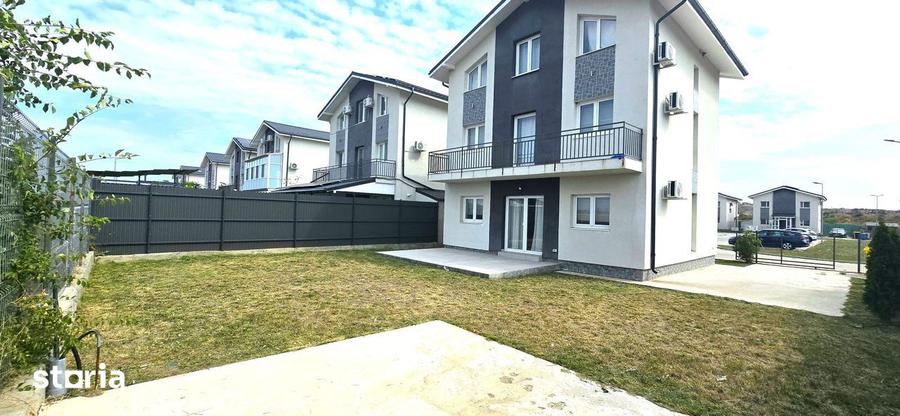 Casă cu 5 camere cu Teren 330 Mp în Ferme