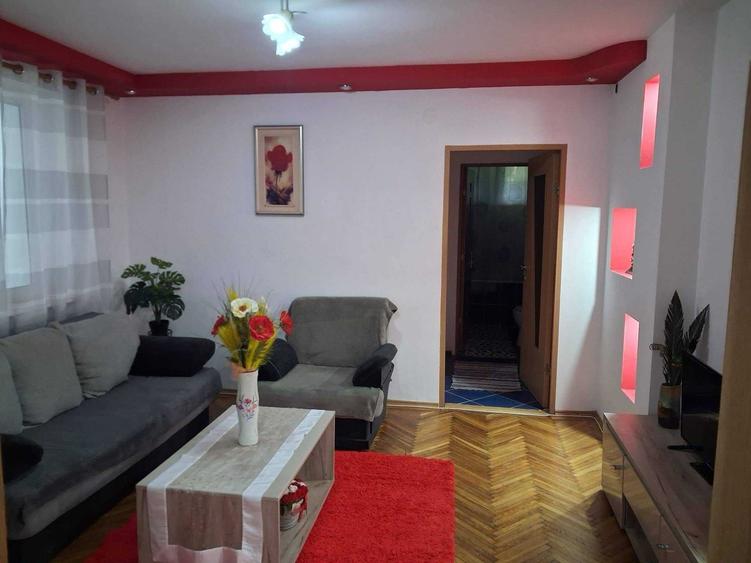 Apartament cu 2 camere semidecomandat în Ultracentral