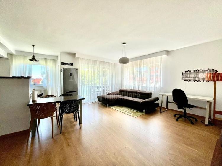 Apartament cu 3 camere semidecomandat în Zorilor