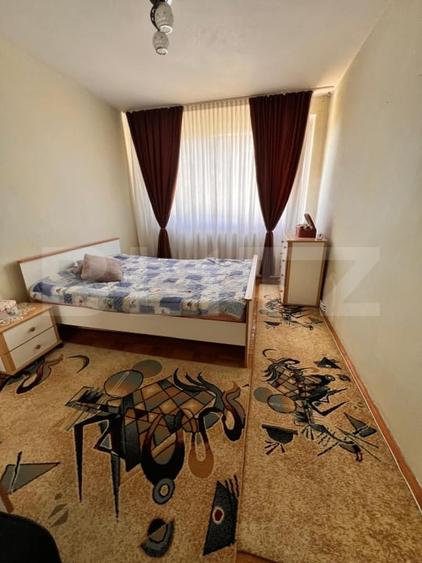 Apartament cu 2 camere semidecomandat, mobilat în Micro 4