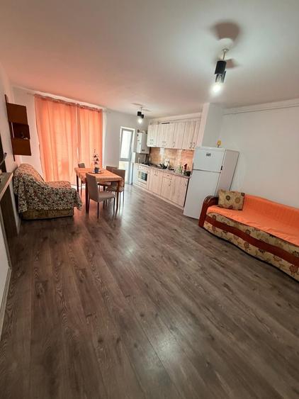 Apartament cu 2 camere decomandat în Exterior Vest