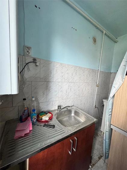 Apartament cu 2 camere semidecomandat în Gojdu