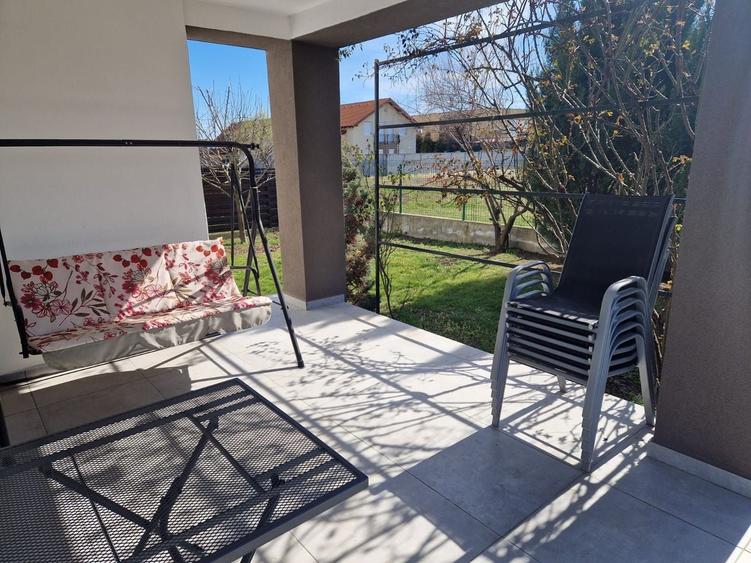 Duplex cu 4 camere cu Canalizare în Dumbrăvița