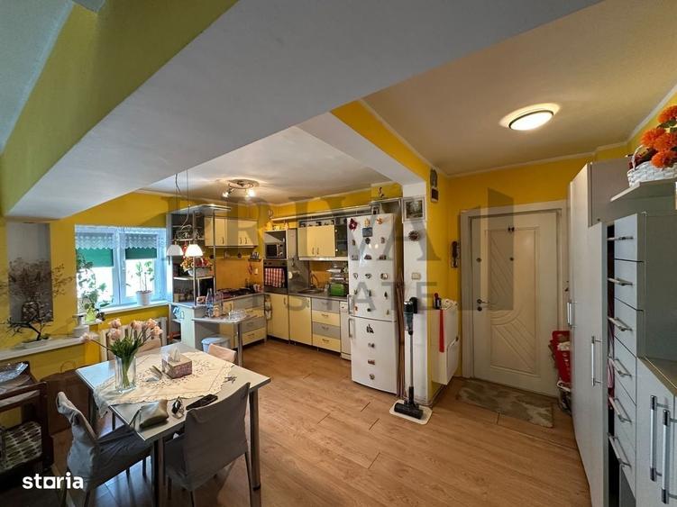 Apartament cu 4 camere decomandat în Simion Bărnuțiu
