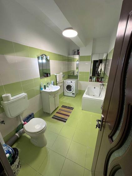 Apartament cu 2 camere decomandat în Exterior Vest