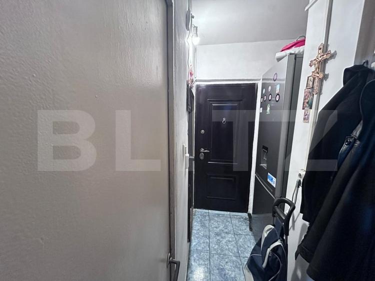 Garsonieră decomandată, mobilată în Victoria