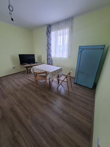 Casă cu 3 camere în Fiscut