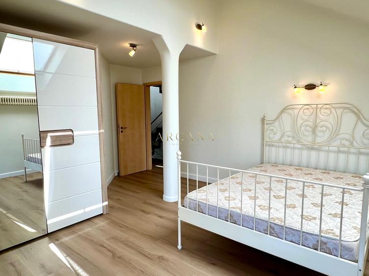 Apartament cu 4 camere semidecomandat, mobilat în Zorilor