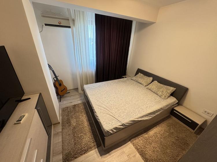 Apartament cu 3 camere decomandat, mobilat în Primo
