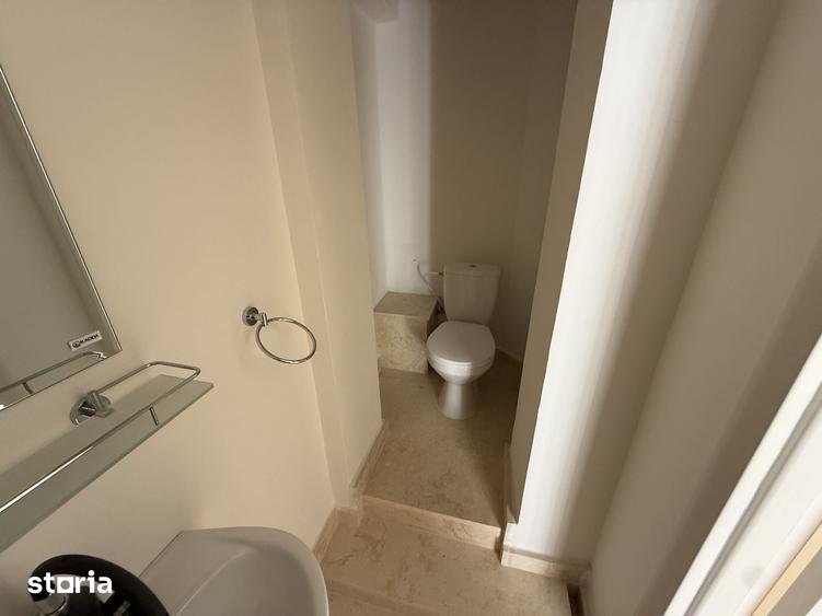 Spațiu comercial, de 35 mp, în Central