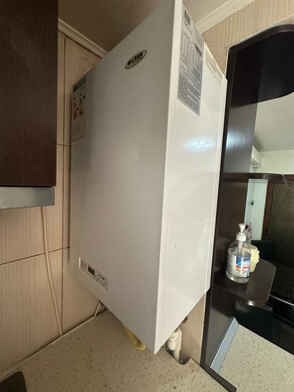 Apartament cu 2 camere semidecomandat, mobilat în Calea Galați