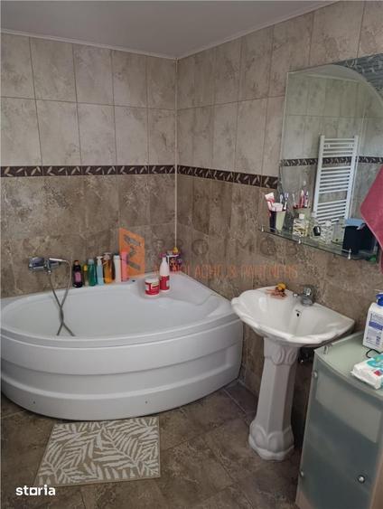 Casă cu 4 camere decomandat cu Teren 546 Mp în Merei