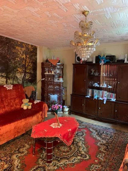 Casă cu 6 camere în Iepurești