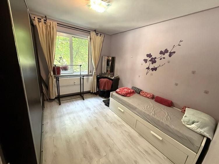 Apartament cu 3 camere decomandat în Gorjului