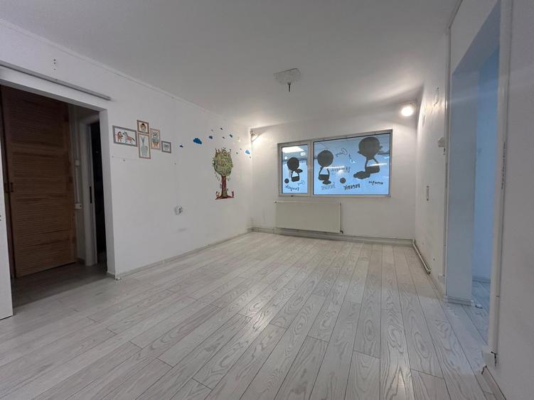 Spațiu comercial, de 80 mp, în Podu Roș