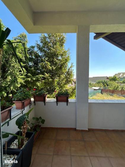 Casă cu 5 camere cu Teren 400 Mp în Trivale