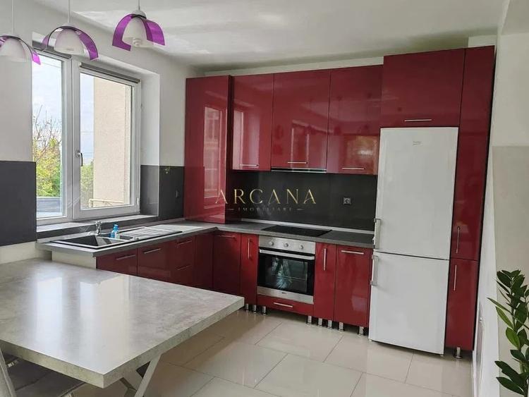 Duplex cu 4 camere cu Canalizare în Europa