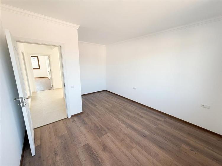 Casă cu 4 camere cu Teren 500 Mp în Sântandrei