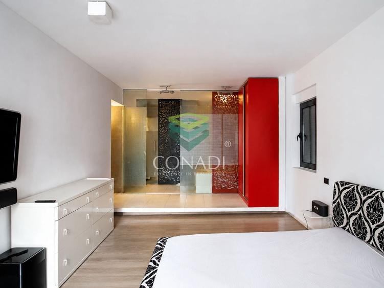 Apartament cu 3 camere decomandat, mobilat în Polonă