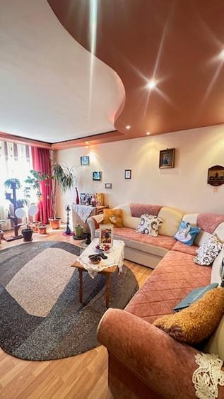Apartament cu 3 camere decomandat, mobilat în Bogdan Vodă