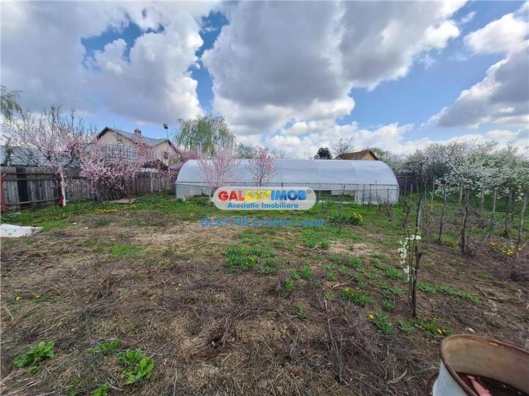 Casă cu 5 camere cu Teren 3190 Mp în Răcari