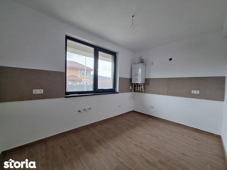 Casă cu 2 camere cu Teren 207 Mp în Sânpetru