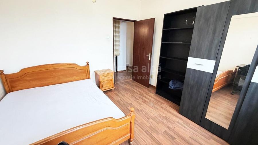 Apartament cu 2 camere decomandat, mobilat în Central