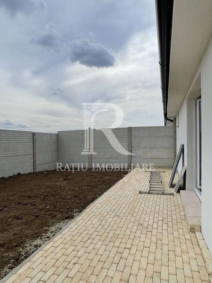 Casă cu 3 camere cu Canalizare în Nojorid