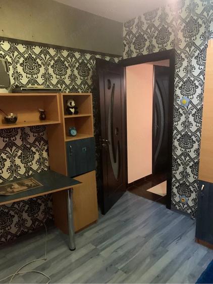 Apartament cu 3 camere decomandat în Exterior Vest