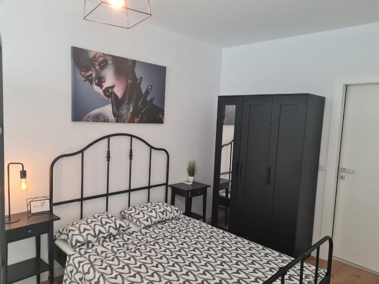 Apartament cu 2 camere decomandat, mobilat în Central
