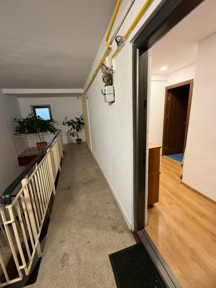 Apartament cu 2 camere decomandat, mobilat în Nicolina