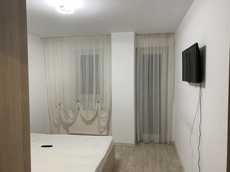 Apartament cu 2 camere semidecomandat în Turnișor