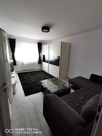 Apartament cu 2 camere decomandat în Exterior Vest