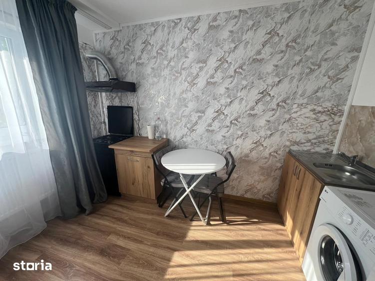 Garsonieră în Micro 40