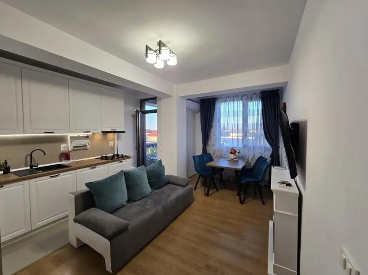 Apartament cu 3 camere decomandat, mobilat în Vest