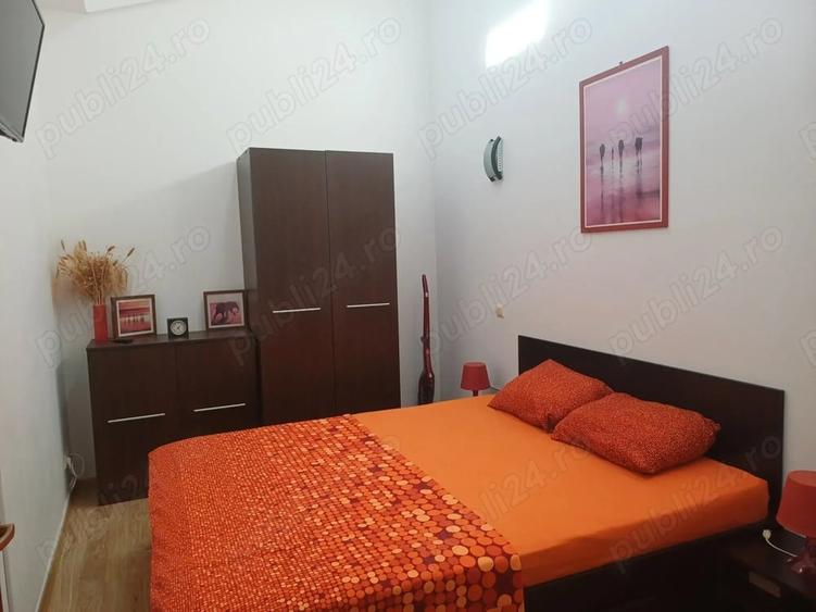 Apartament cu 3 camere decomandat în Mamaia