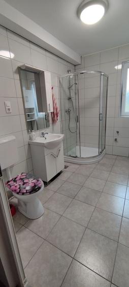 Apartament cu 2 camere decomandat în Lazaret