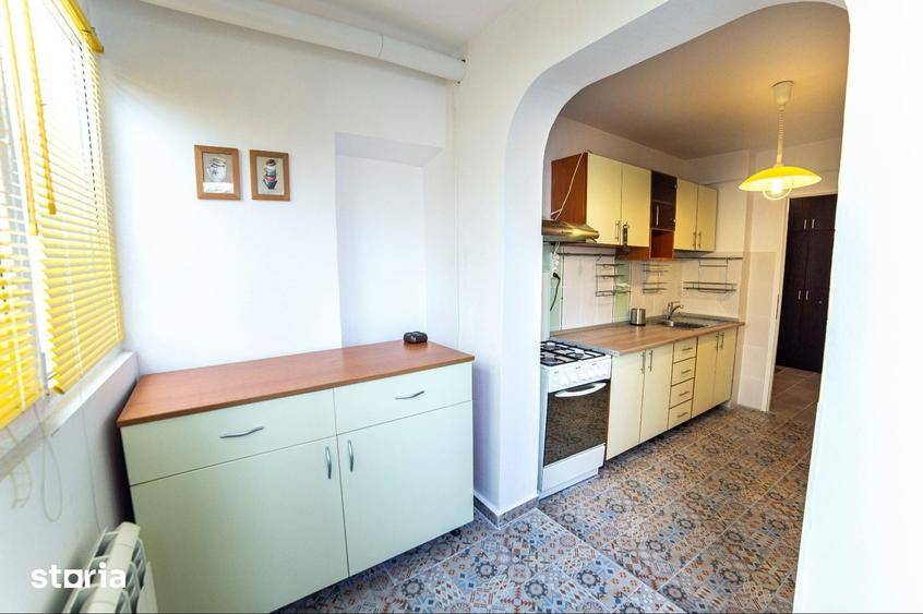 Apartament cu 3 camere decomandat în Crângași