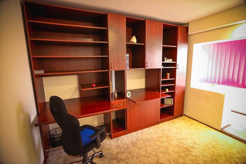 Apartament cu 2 camere decomandat în Mircea cel Bătrân