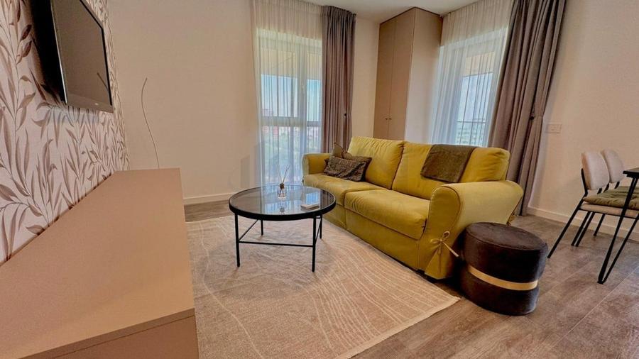 Apartament cu 2 camere semidecomandat, mobilat în P-ta Presei Libere