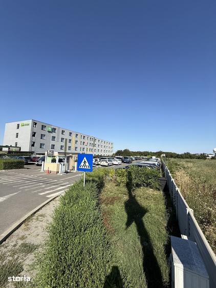 Spațiu comercial, de 3,443 mp, în Nord