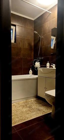 Apartament cu 2 camere semidecomandat, mobilat în Sebastian