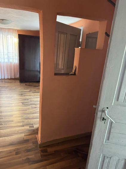 Casă cu 2 camere în Central
