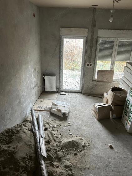 Casă cu 6 camere cu Teren 200 Mp în Odobescu