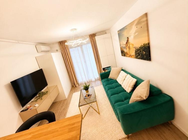Apartament cu 2 camere decomandat în Central
