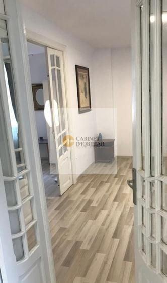Apartament cu 2 camere semidecomandat, mobilat în Moșilor